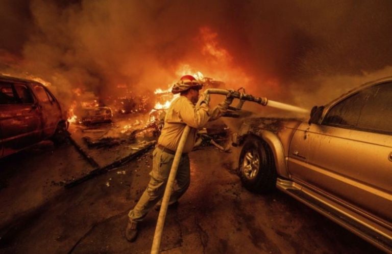 Bencana Kebakaran Belum Padam, Trump: Pejabat California Tak Kompeten